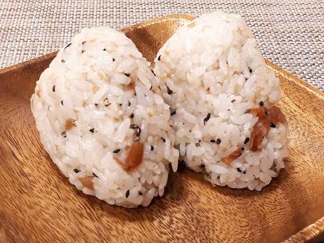 傷みにくさと素早い栄養補給 両方を叶えるおすすめおにぎり3種 ママ特派員 サポーターから アスレシピ