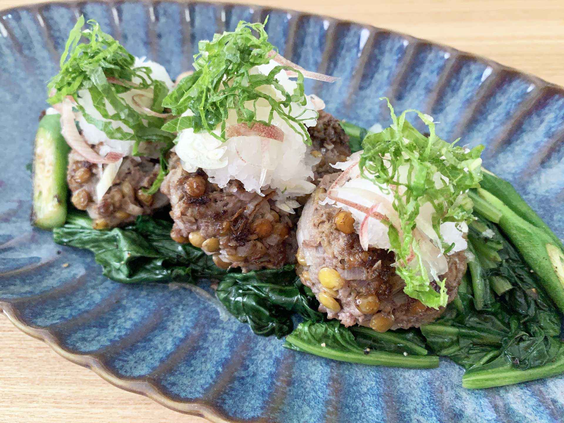 じっくり調理したベジタリアンレンズ豆のタコスのレシピ